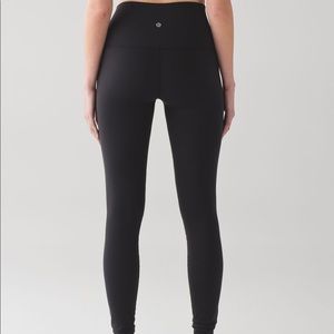 BRAND NEW wunder under lululemons